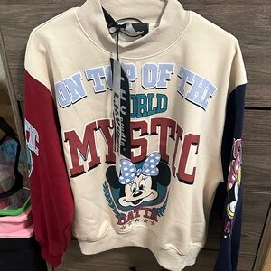 Mystic Minnie Graphic Crewneck fur Sweatshirt - Cream, Red, Navy sỉze L